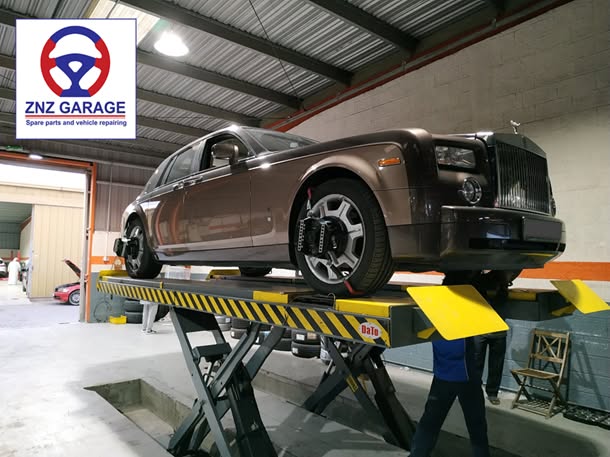 Rolls-Royce Phantom on hydraulic lift at ZNZ Garage